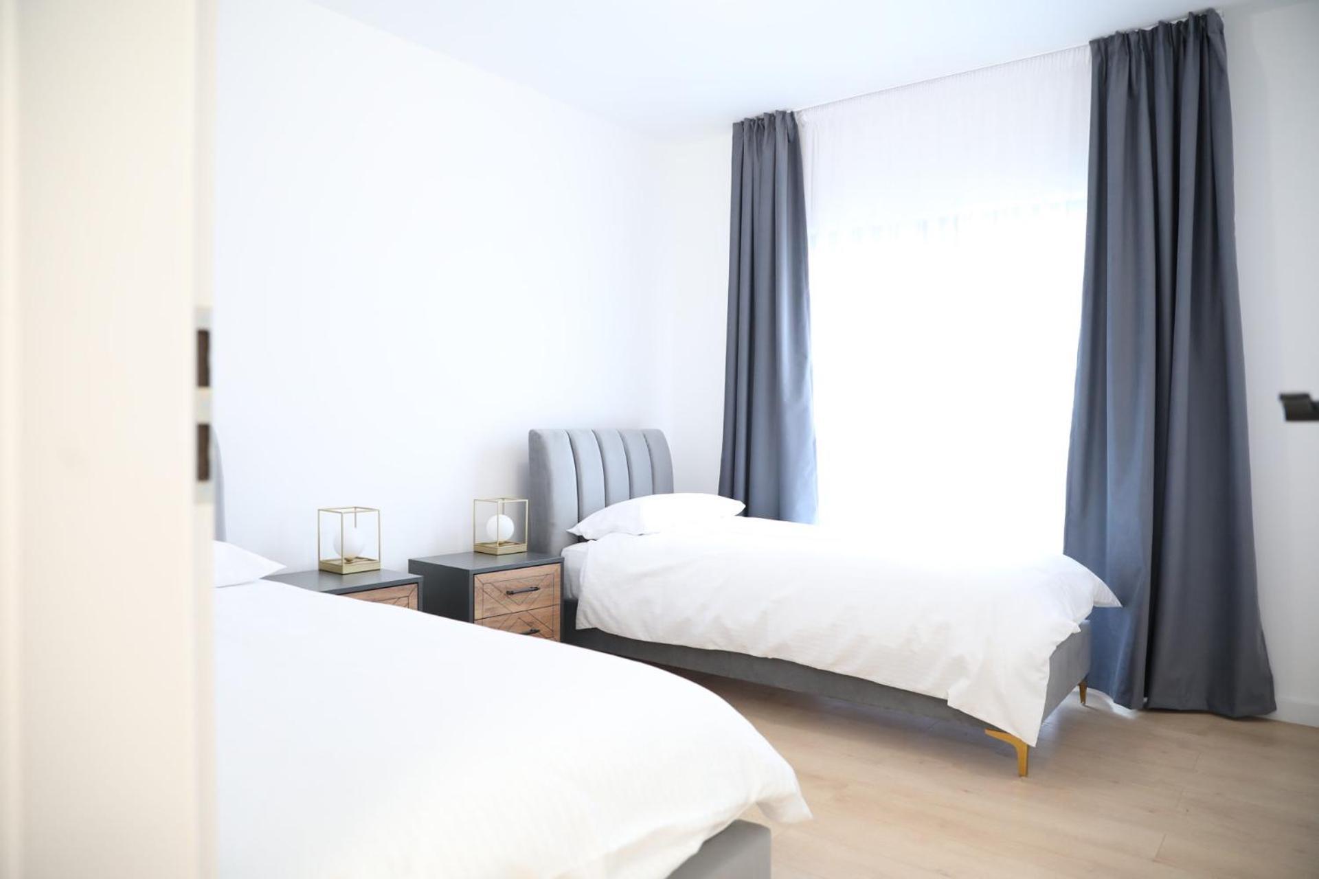 Exit Aparthotel ฟลอเรชติ ภายนอก รูปภาพ