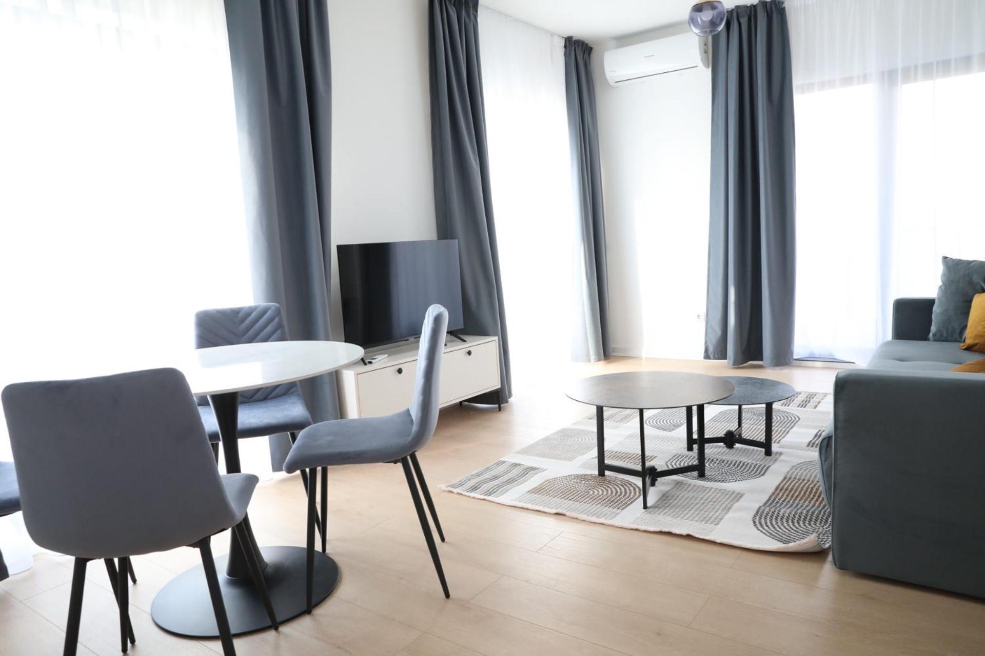 Exit Aparthotel ฟลอเรชติ ภายนอก รูปภาพ